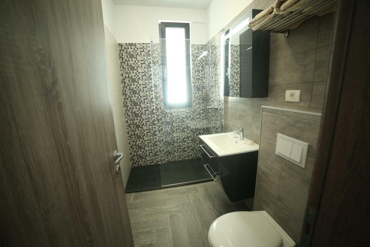 Alexandra Soleil Apartment Năvodari Buitenkant foto