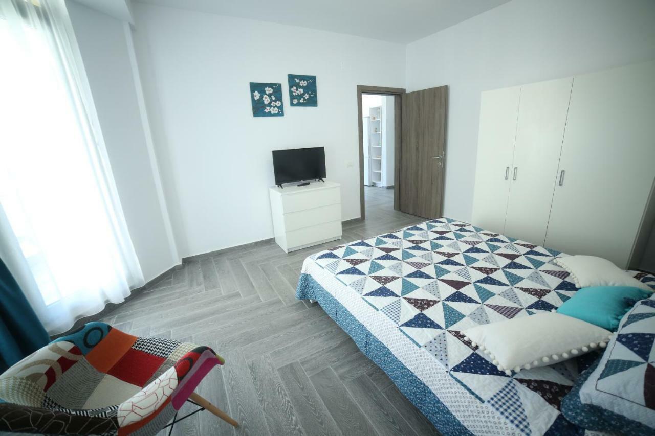 Alexandra Soleil Apartment Năvodari Buitenkant foto